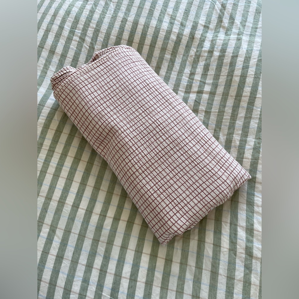 Garbo & Friends Grid Pattern Duvet Cover - Picture 4 of 5